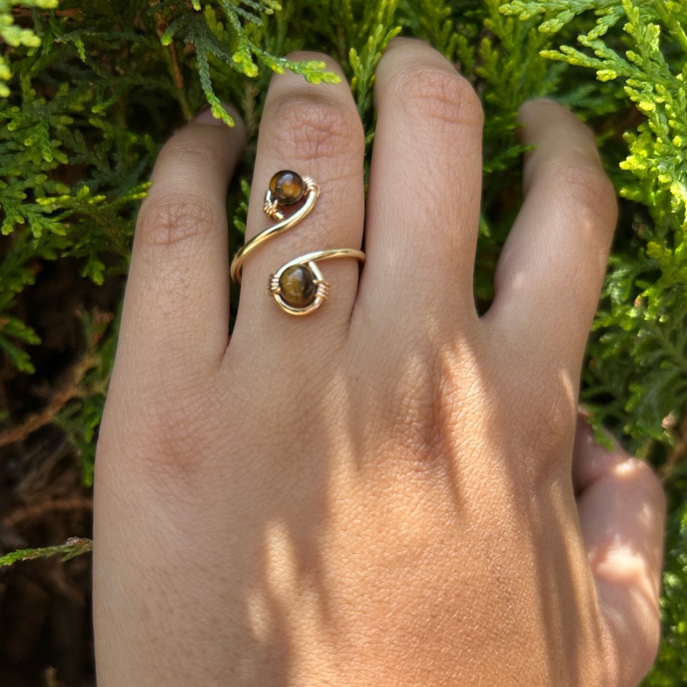 Elegant Gold and Brown Stone Adjustable Ring